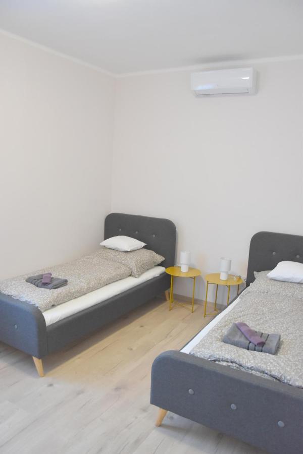 Voeroesko Apartmanhaz Balatonalmadi Exterior photo